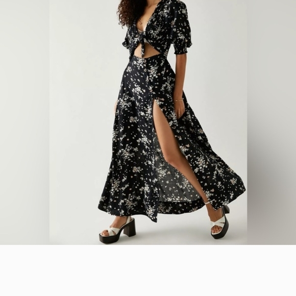 Free People Dresses & Skirts - Free People Black Floral Maxi Dress